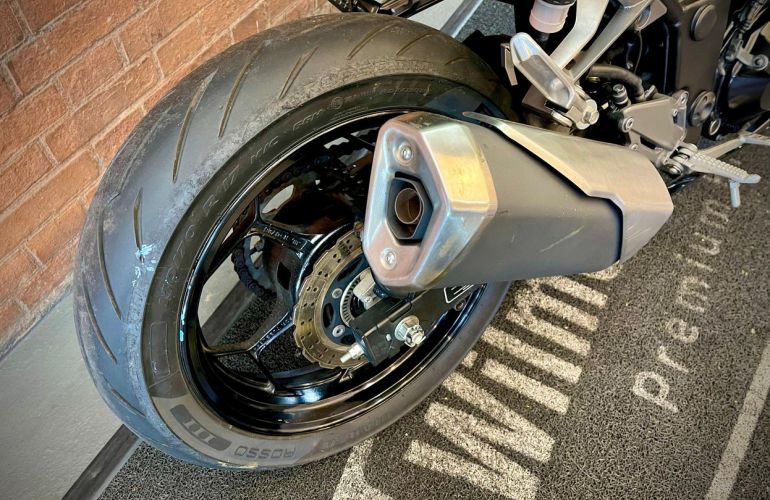Kawasaki Ninja 300 - Foto #9