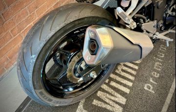Kawasaki Ninja 300 - Foto #9