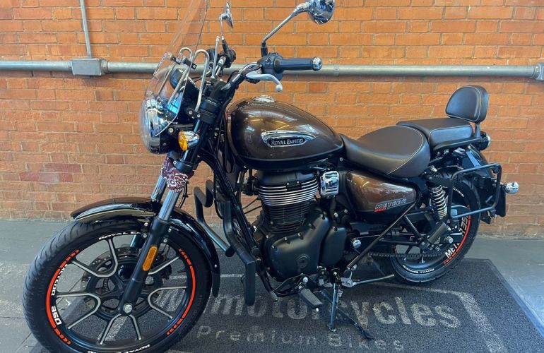 Royal Enfield Meteor 350 Supernova - Foto #3