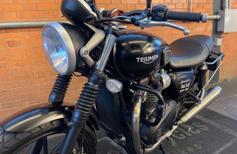Triumph Street Twin - Foto #3