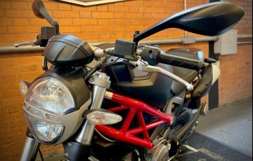 Ducati Monster 796 - Foto #3
