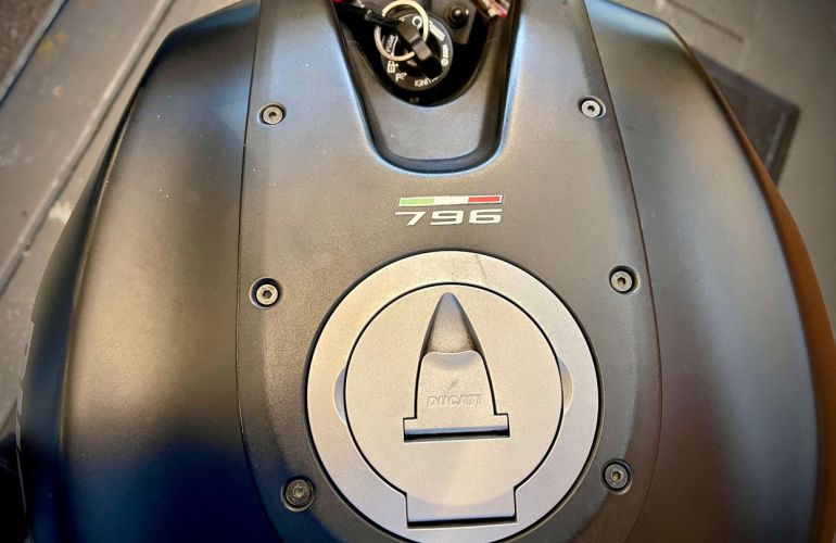 Ducati Monster 796 - Foto #6