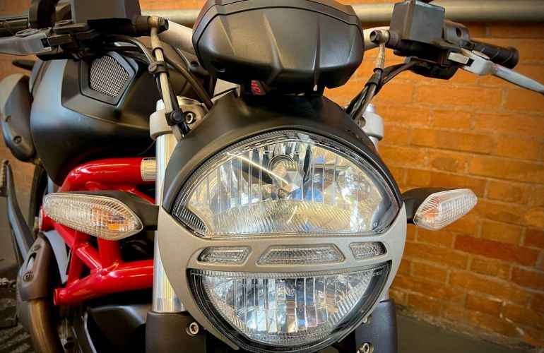 Ducati Monster 796 - Foto #7