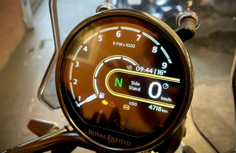 Royal Enfield Himalayan - Foto #10