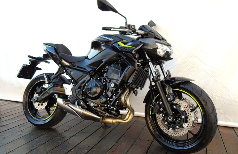 Kawasaki Z 650 (ABS) - Foto #2