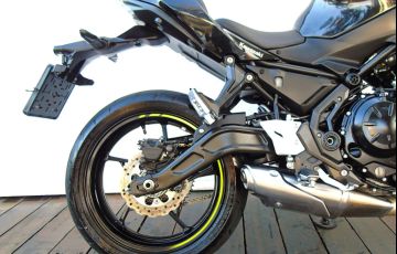 Kawasaki Z 650 (ABS) - Foto #4