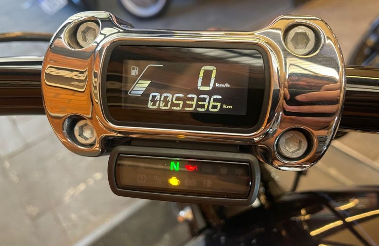 Harley-Davidson Softail Breakout 114 - Foto #5