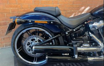 Harley-Davidson Softail Breakout 114 - Foto #10