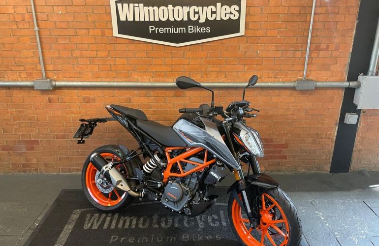 KTM Duke 390 Abs - Foto #1