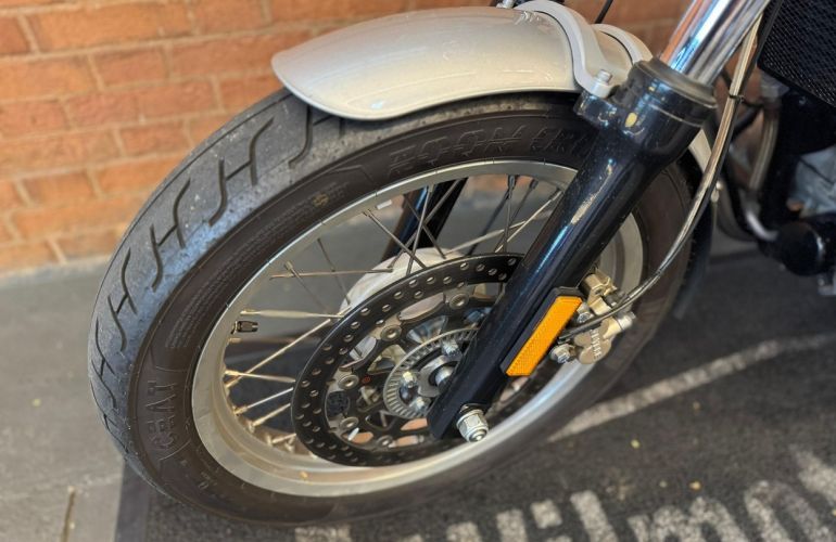 Royal Enfield Interceptor - Foto #4