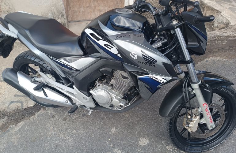 Honda Twister (ABS) - Foto #5
