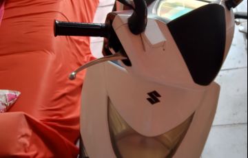 Suzuki Burgman 125i - Foto #4