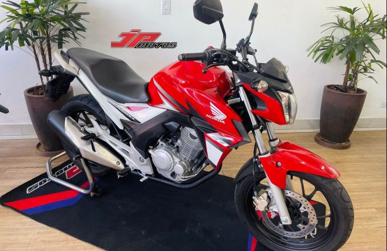 Honda Cb Twister - Foto #1