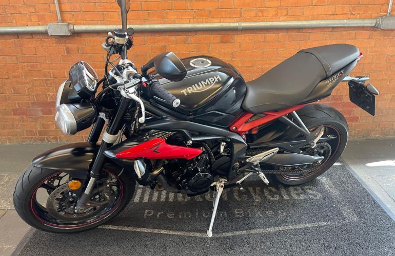 Triumph Street Triple 675 (ABS) - Foto #1