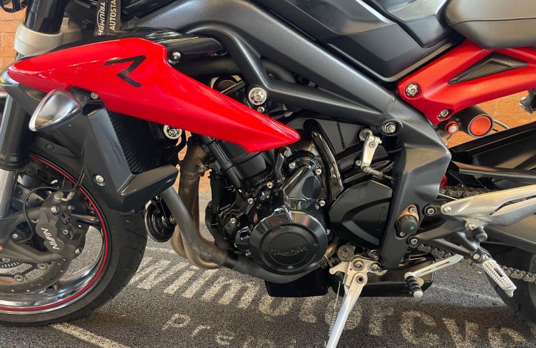 Triumph Street Triple 675 (ABS) - Foto #9