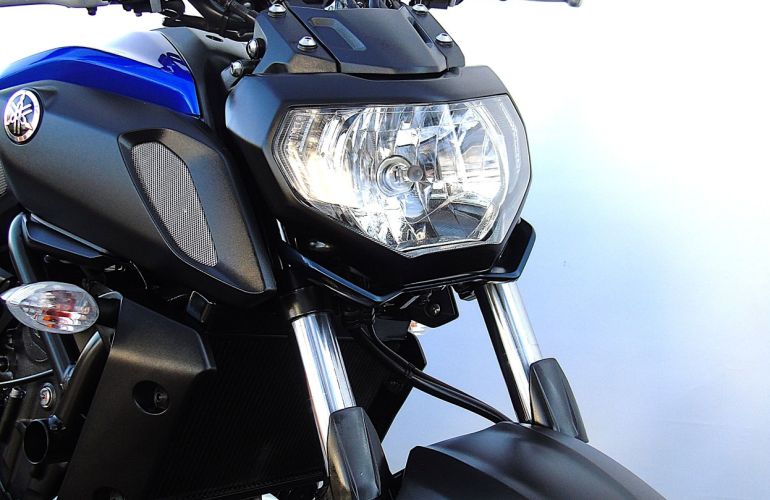 Yamaha MT 07 (ABS) - Foto #8