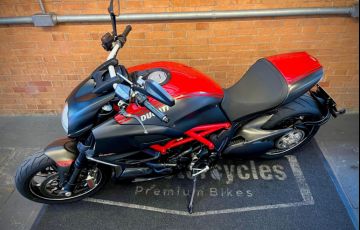 Ducati Diavel Carbon - Foto #3