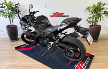 Kawasaki Ninja 400 - Foto #3