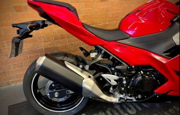 Kawasaki Ninja 400 - Foto #2