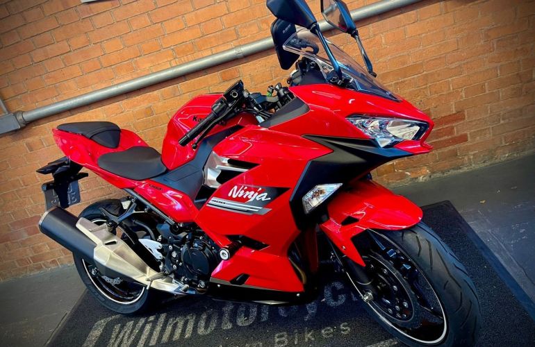 Kawasaki Ninja 400 - Foto #5