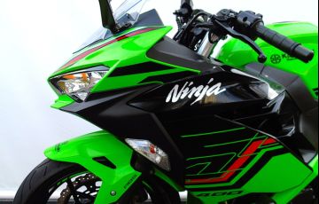 Kawasaki Ninja 400 KRT EDITION - Foto #10