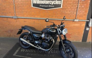Triumph Street Twin