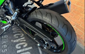 Kawasaki Ninja 400 - Foto #5