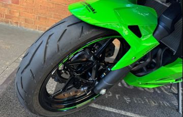 Kawasaki Ninja 400 - Foto #10
