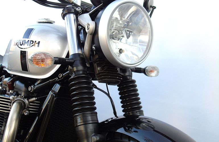 Triumph Street Twin - Foto #8