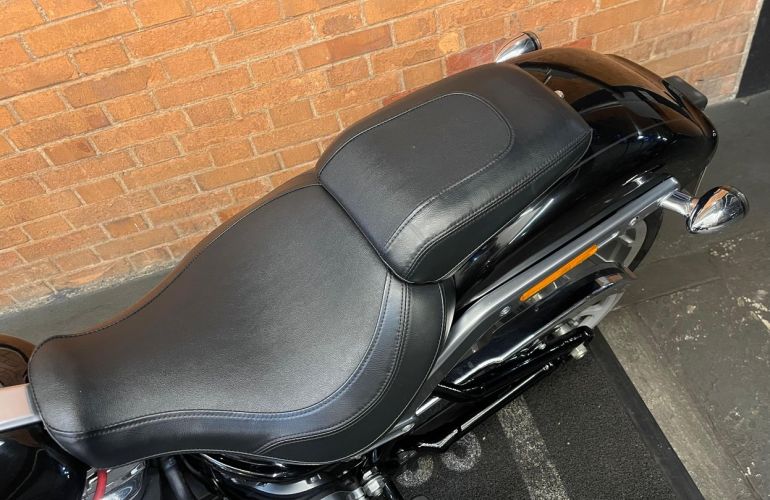 Harley-Davidson Softail Fat Boy 114 - Foto #6