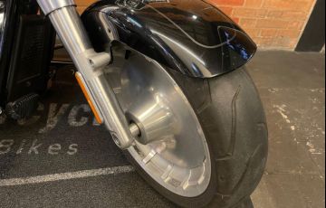 Harley-Davidson Softail Fat Boy 114 - Foto #10