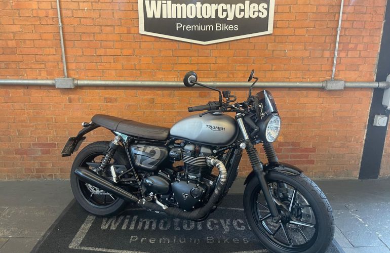Triumph Street Twin - Foto #1