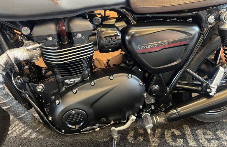 Triumph Street Twin - Foto #5