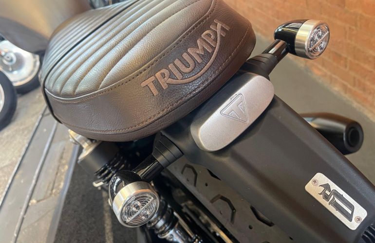 Triumph Street Twin - Foto #7
