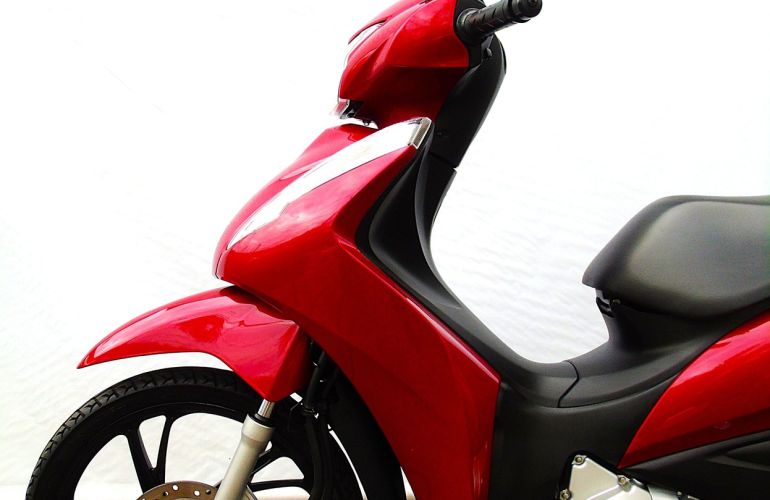 Honda Biz 125i - Foto #10
