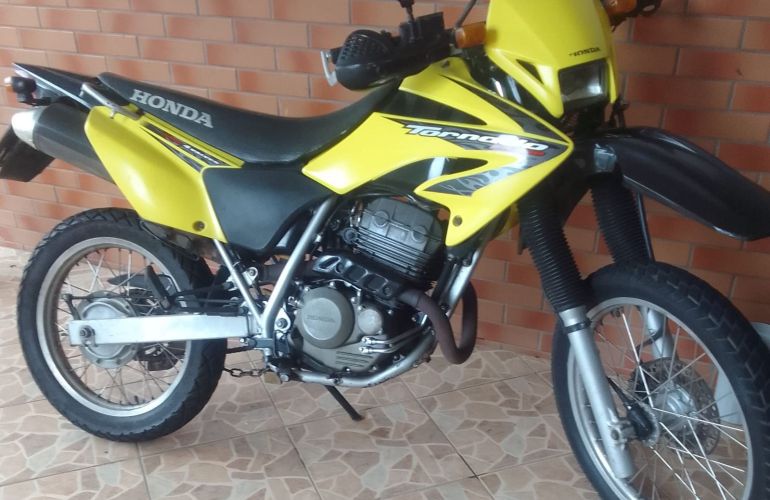 Honda XR 250 Tornado