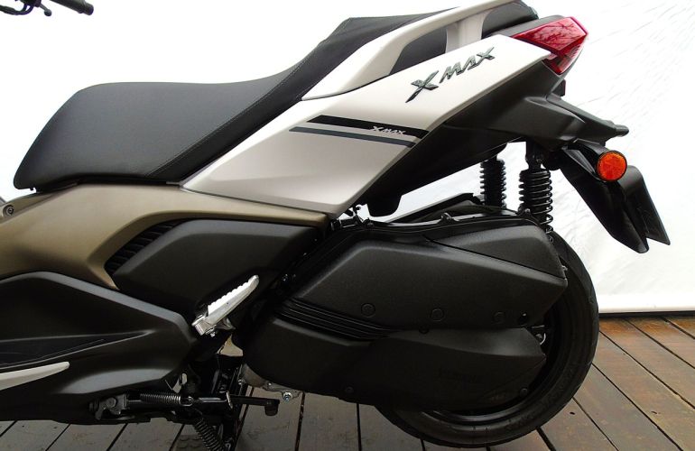Yamaha Xmax 250 Connected Abs - Foto #4
