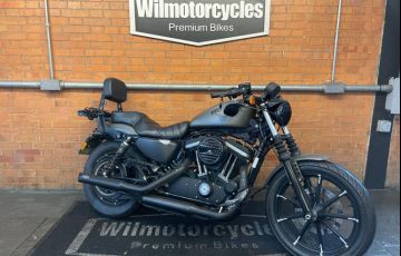 Harley-Davidson Sportster Iron 883