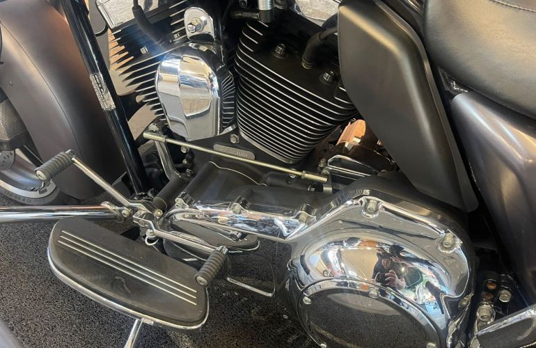 Harley-Davidson Street Glide Special - Foto #6