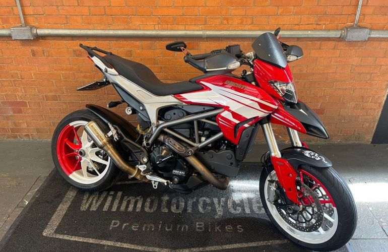 Ducati Hyperstrada 821 - Foto #2