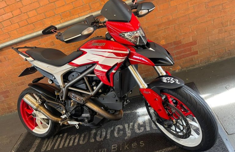 Ducati Hyperstrada 821 - Foto #8