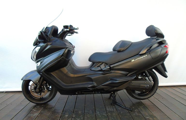 Suzuki Burgman 650 Executive - Foto #6