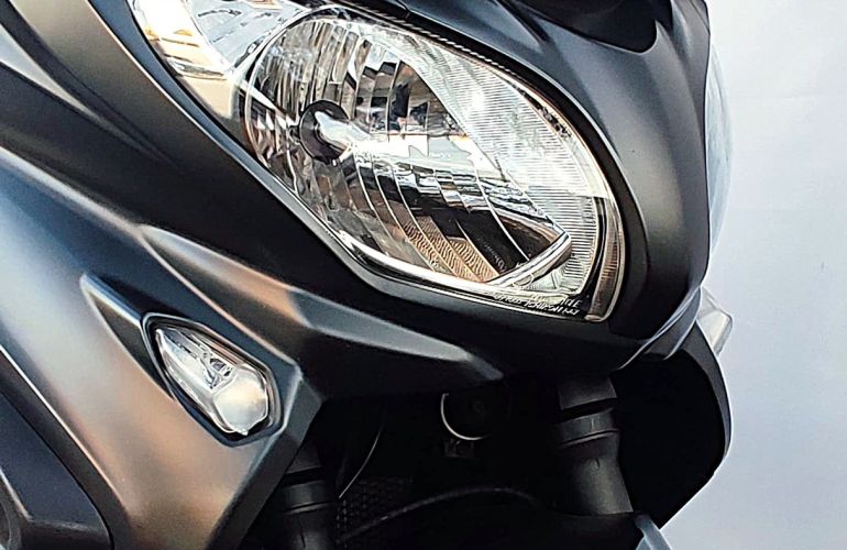 Suzuki Burgman 650 Executive - Foto #8