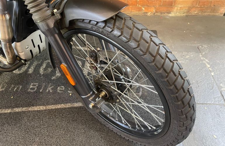 Royal Enfield Himalayan - Foto #8