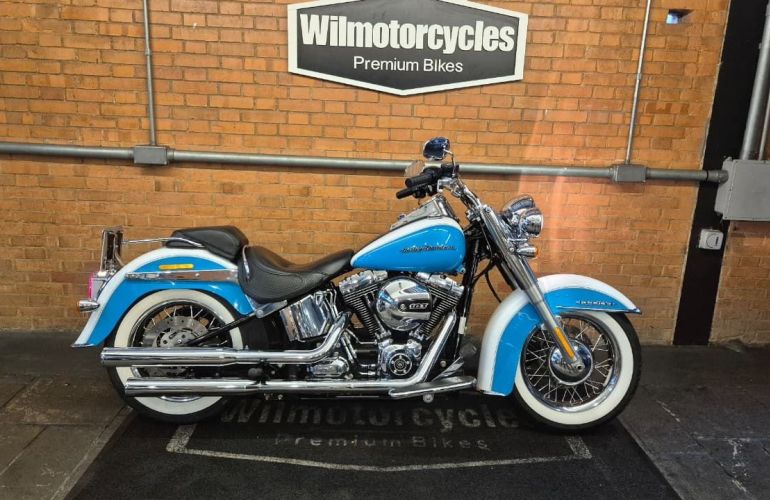 Harley-Davidson Softail Deluxe - Foto #1