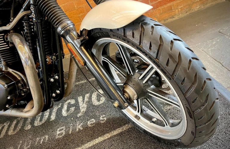 Triumph Bonneville T 100 865 - Foto #8