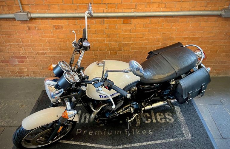 Triumph Bonneville T 100 865 - Foto #9