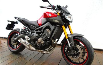 Yamaha MT 09 - Foto #2