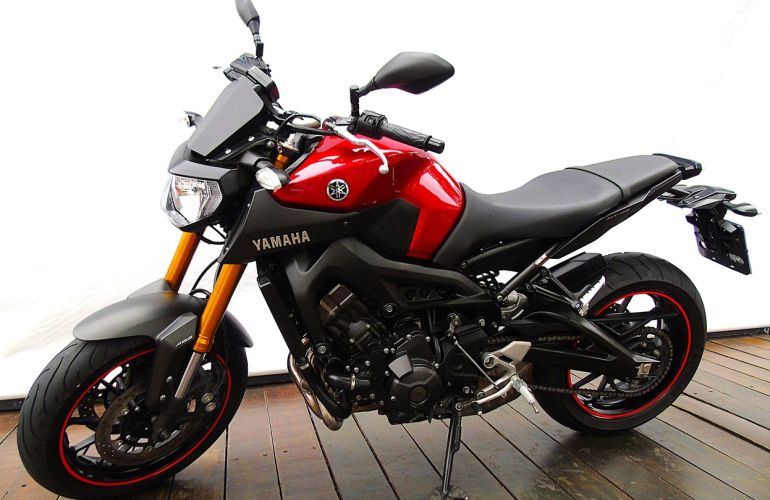 Yamaha MT 09 - Foto #3
