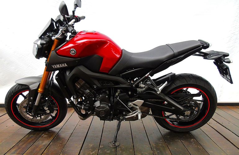 Yamaha MT 09 - Foto #6